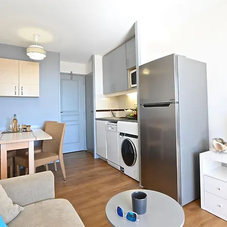 Apartment Village Cap Esterel - L'esquinade-106 By Interhome